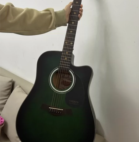 140元可小刀 要的私聊可线下看，位置：老...