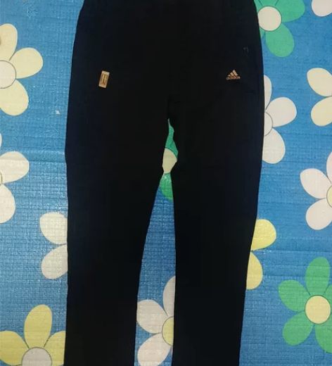 耐克女版长裤，不加绒，实体店购入 感兴趣的...