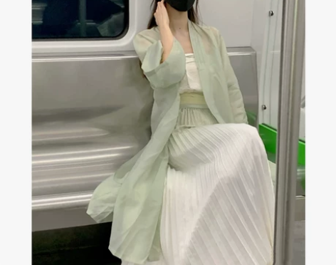 宋制汉服女秋季薄款绿色古装改良汉元素日常通...