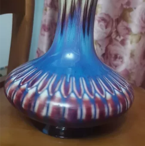 景德镇花瓶，肚径23厘米，高28厘米。仅限...