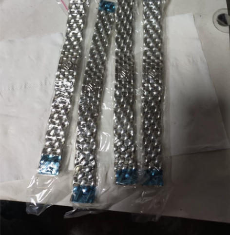 库存手表实心钢带4条，头16毫米有斜口品相...