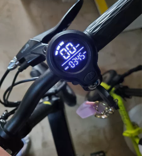 正步折叠电动车k6。外地不出 感兴趣的话点...