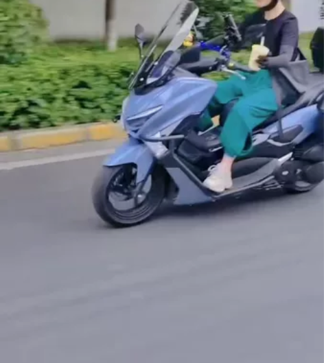 长度2.1  手把离地距离高110    ...