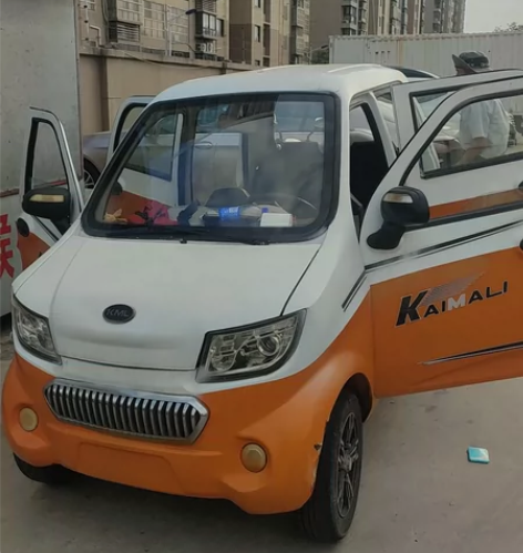 电动四轮车【方向盘的】 充满电，一个人能开...