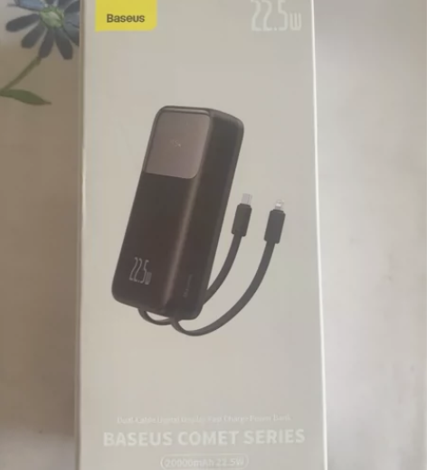 倍思明电充电宝黑色 全新未拆封 不讲价 拍...