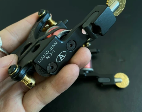 闲置两台亮剑纹身机器 机器太多转让 机器没...