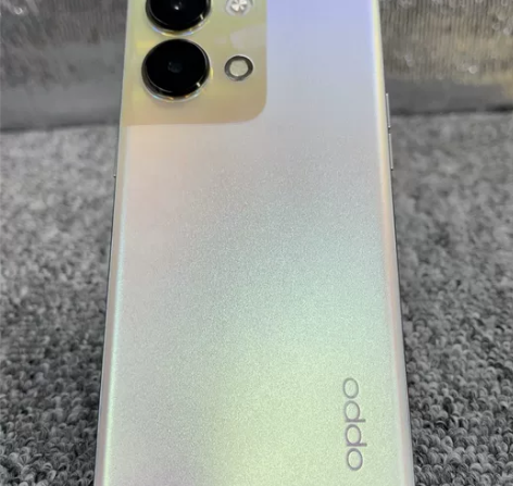 OPPO Reno9 6400万水光人像镜...