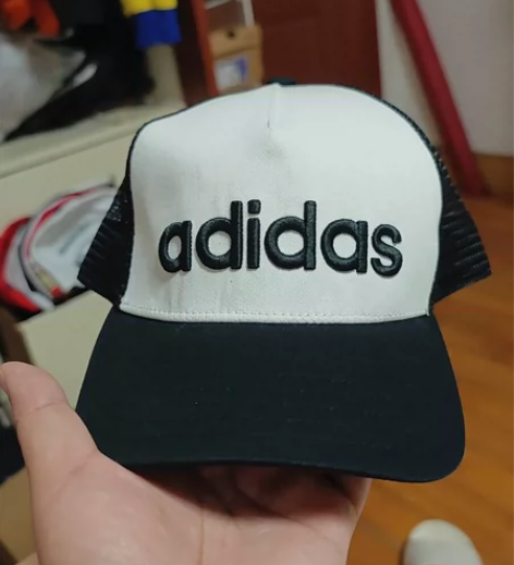 阿迪达斯棒球帽半网帽 感兴趣的话点“我想要...