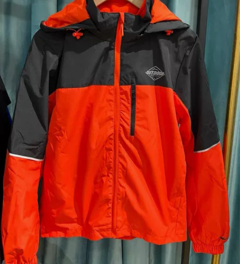 鸿星尔克童装男女童三合一冲锋衣，商场实体店...