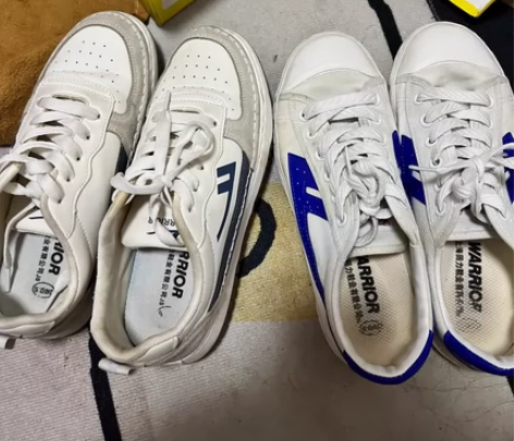 两双回力小白鞋38码 都很脏 帆布鞋洗了发...