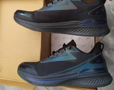 361度 跑步鞋，雨屏5.0加绒款，是加绒...