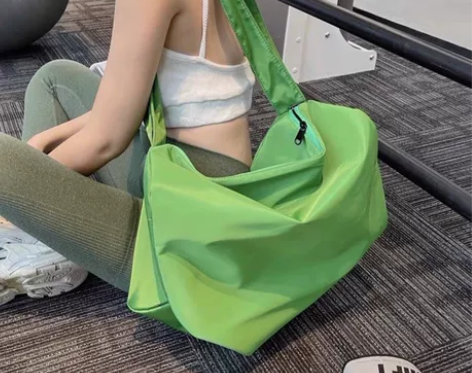 Mitaogirl专业运动背包女便携式手提...