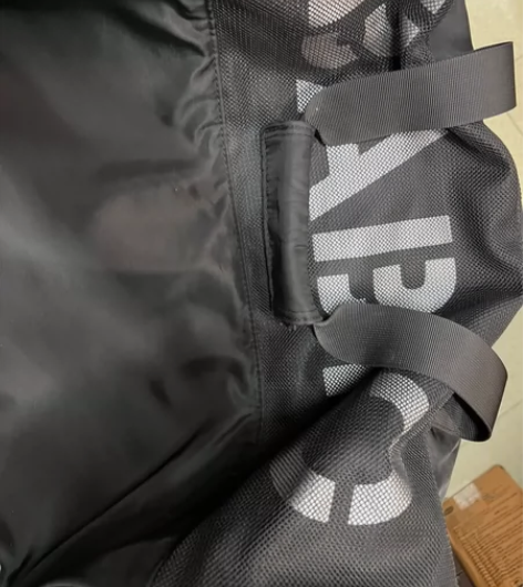 出 运动健身包男干湿分离斜挎包 8成新 无...