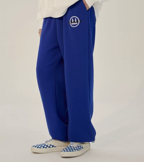 只穿过一次 包邮 小恶魔鬼脸基础款休闲印花...