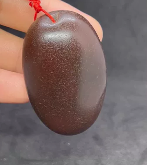 马达加斯加玛瑙原石天然孔玛瑙奇石重 51克...