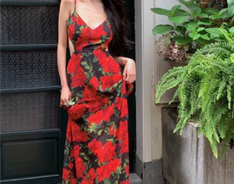 胖mm法式气质玫瑰花连衣裙夏装高级感海边度...