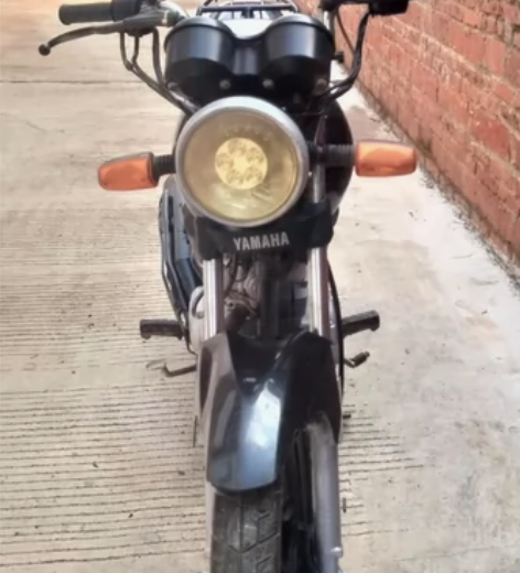 雅马哈天剑JYM125一3E跨骑摩托车，机...