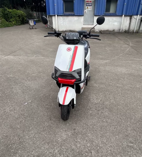 个人家用电动车，车子如图一样和新车一样，刚...