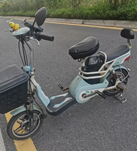 绿源电动车48V，单人可骑行28～30公里...