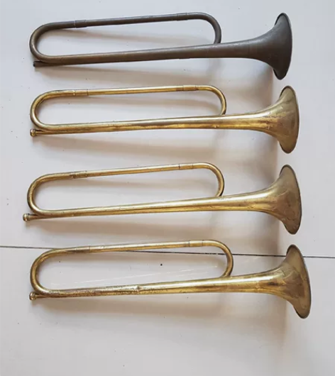 垃圾处理，冲锋号，步号，没号嘴，成色一般般...