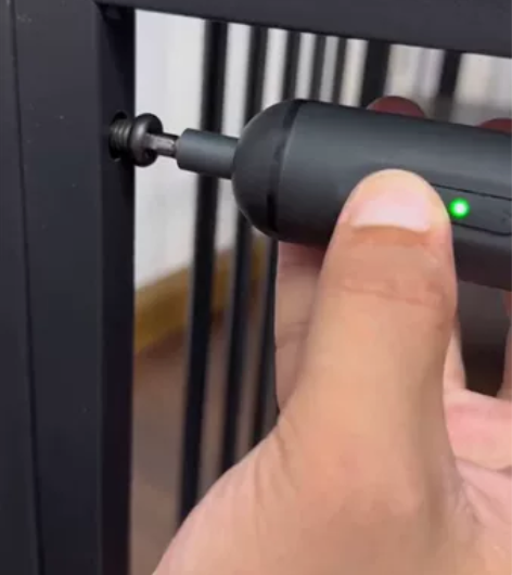 五金店不开剩下28套德力西电动螺丝刀家用充电式迷你两用电起子...