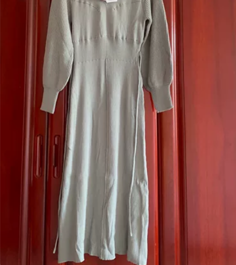 #针织连衣裙 #收腰连衣裙 正品 带吊牌日...