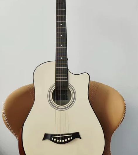 自用原价1200多的吉他低价转让，买来几乎...