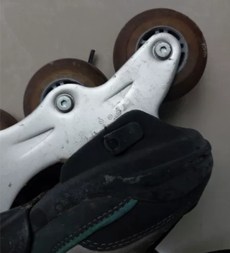 溜冰鞋，旱冰鞋，34码～36码可调，成色见...