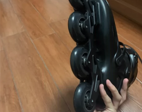 roselle旱冰鞋 全新闲置 42-44...