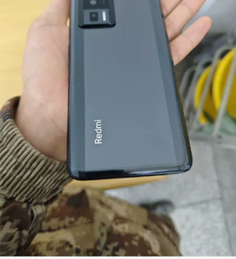 红米k60pro，今年高考完买的，换小米1...
