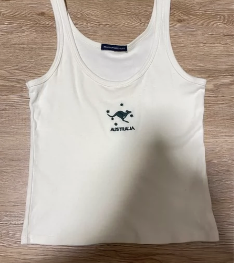 全新BM袋鼠刺绣米杏色背心吊带女均码 全新...