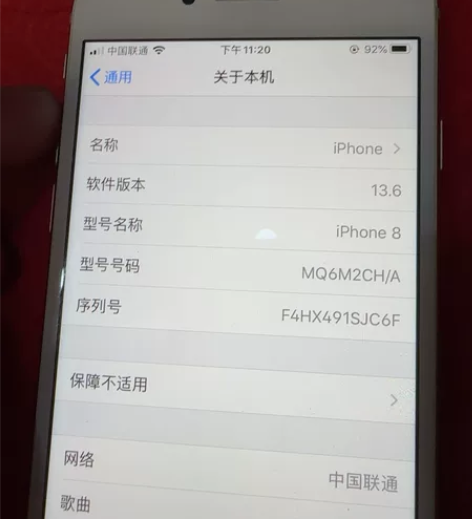 嘎嘎新苹果8，原装，13.6版本机，工作室...