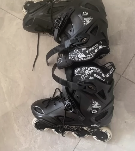 单排成人滑冰鞋,几乎全新 就两天热度,4...