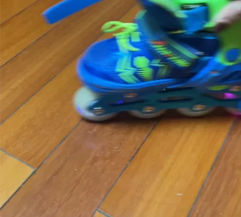 金峰休闲旱冰鞋，4轮夜光，31—34码，大...