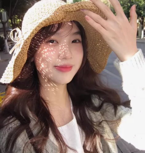 沙滩草帽女夏海边新款防晒法式太阳帽时尚渔夫...