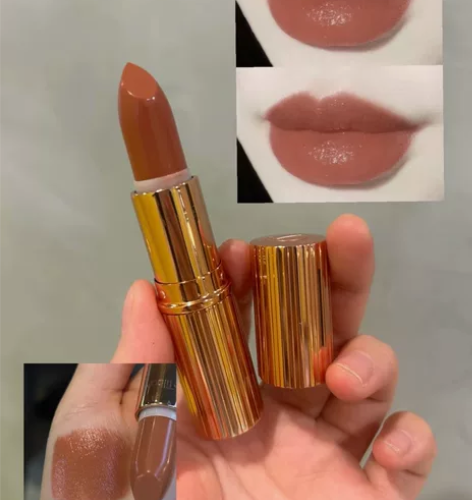 出ct奶茶玫瑰,专柜在售290一支,很好看...