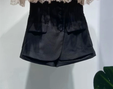 高腰短裤女红袖娜2021夏新款黑色A字显瘦...