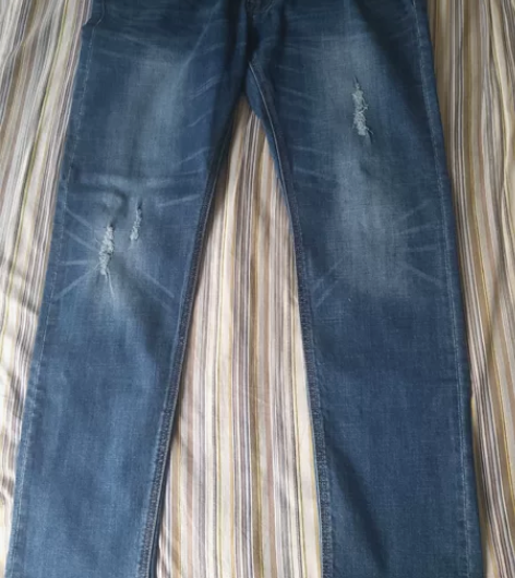 剪标CK高弹水洗做旧修身牛仔裤，中等厚度，...