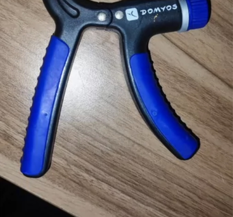 迪卡侬握力器 感兴趣的话点“我想要”和我私...