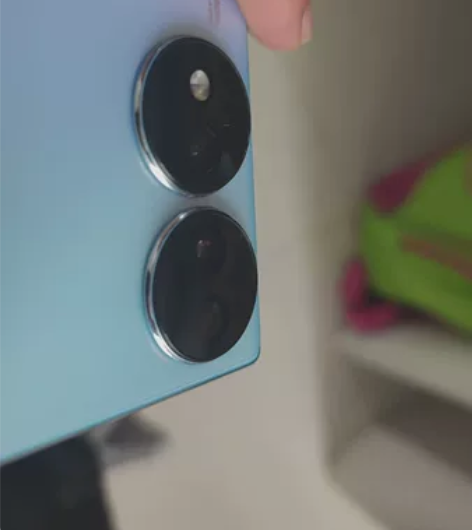 荣耀70。8+256.，几乎全新。没有任何...