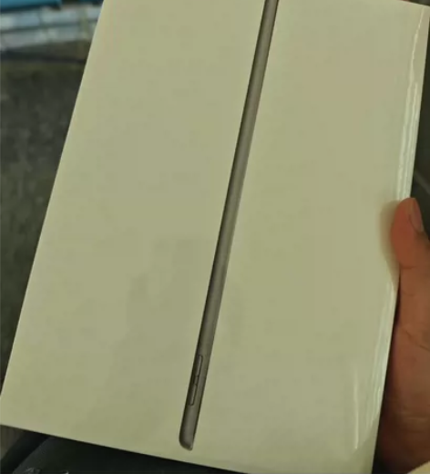 全新未拆封iPad9  64G版 买房开发...