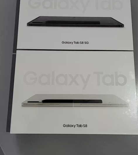 三星Galaxy Tab S8 11寸屏幕...