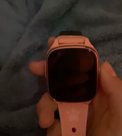 儿童电话手表低价出，宝贝用了两天不喜欢用，...
