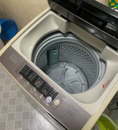 冰箱，洗衣机，微波炉 感兴趣的话点“我想要...