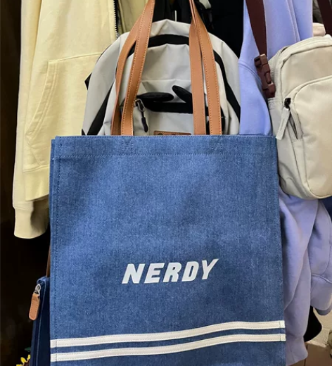 全新nerdy牛仔帆布包 男女同款 ！也可...