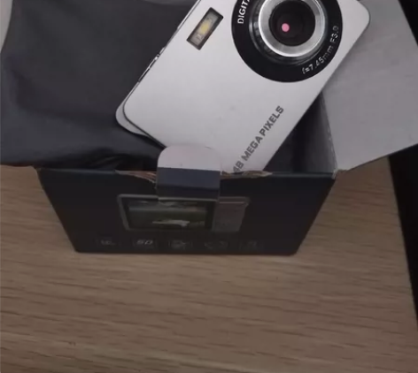 出闲置复古校园mini卡片相机，2.7寸大...