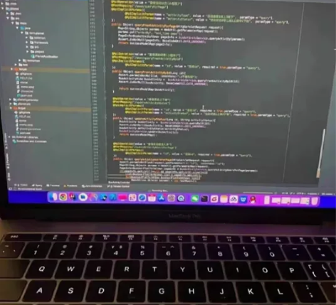数据结构算法人工智能留学生,擅长:机器学习...