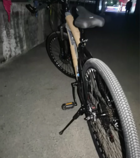 全新自行车，拿到手骑回家总共6公里。 感兴...