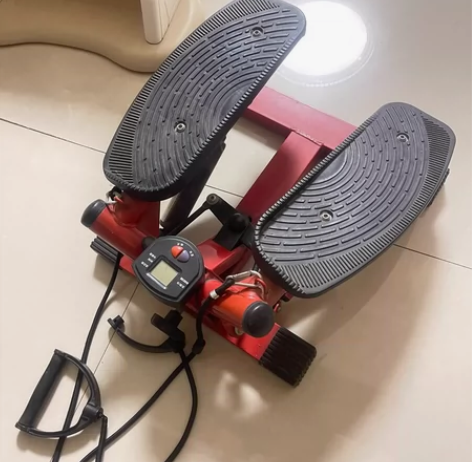 家用健身器材，踏步机瘦身机。静音液压扭腰摇...