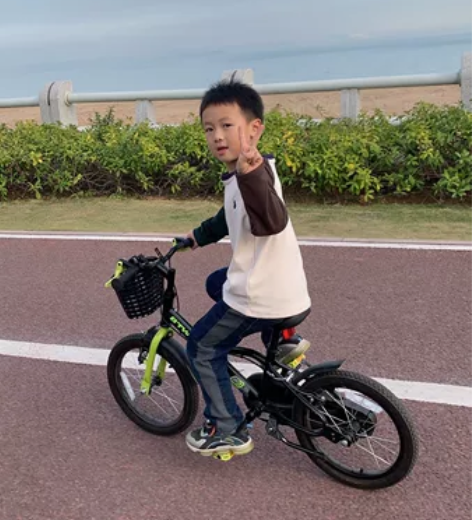 迪卡侬十六寸自行车。骑了半年，换新车，闲置...